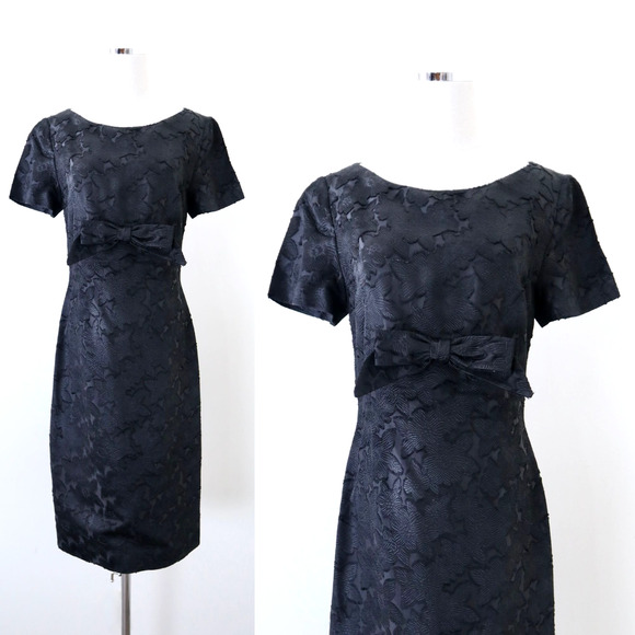 Vintage Dresses & Skirts - Vintage 1960s Boat Neck Sheath Dress Bow Front Short Sleeve Jacquard Black